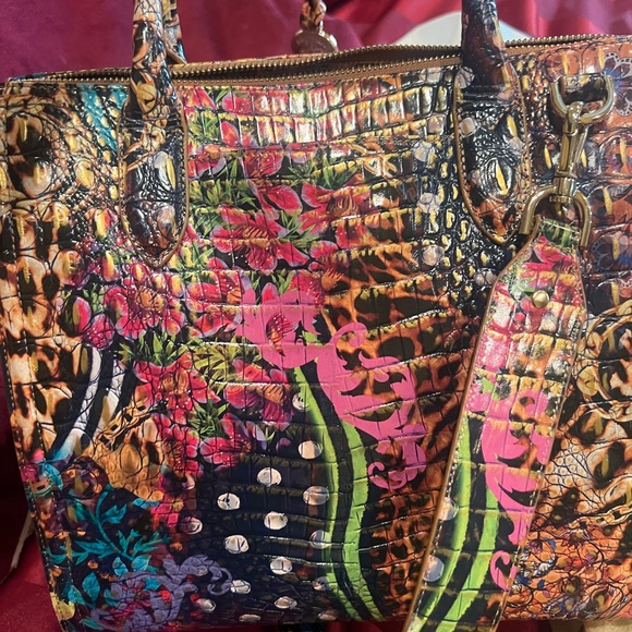 Caroline Immersive Melbourne Genuine Leather - Picture 12 of 14